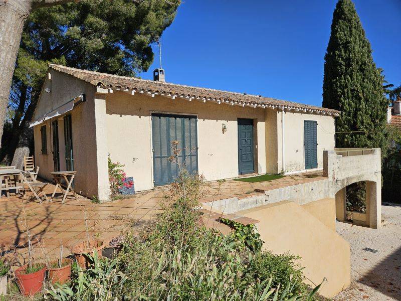 Maison avec piscine et garage à vendre Sanary-sur-Mer 83