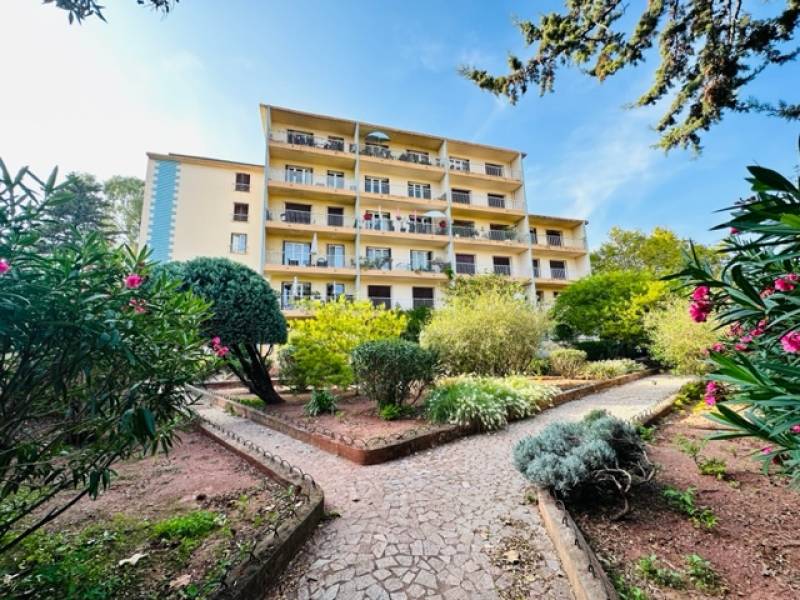 Vente appartement 2 pièces en rez-de-chaussée  à Toulon quartier La Palasse