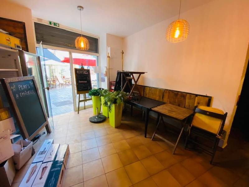Murs commerciaux loués d'un restaurant à vendre à Toulon