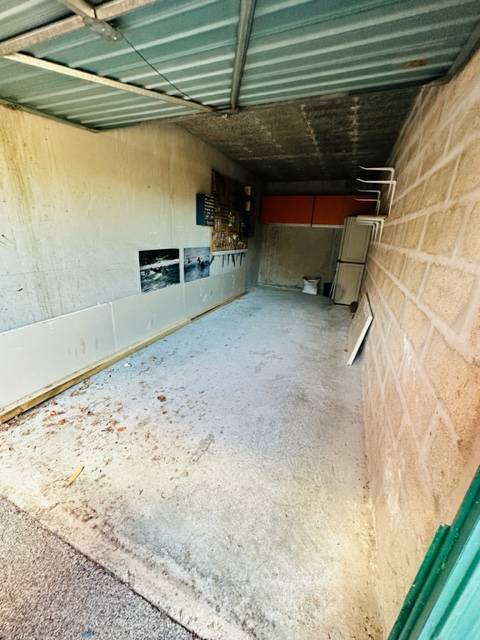 Garage à vendre situé Corniche de Tamaris à La Seyne