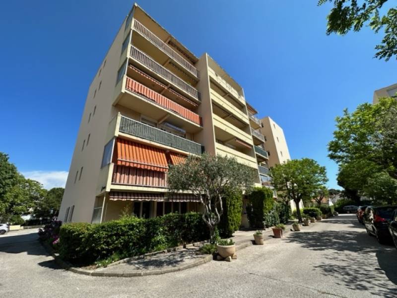 Appartement à vendre 4 pièces lumineux dans agréable résidence à Toulon Bon Rencontre