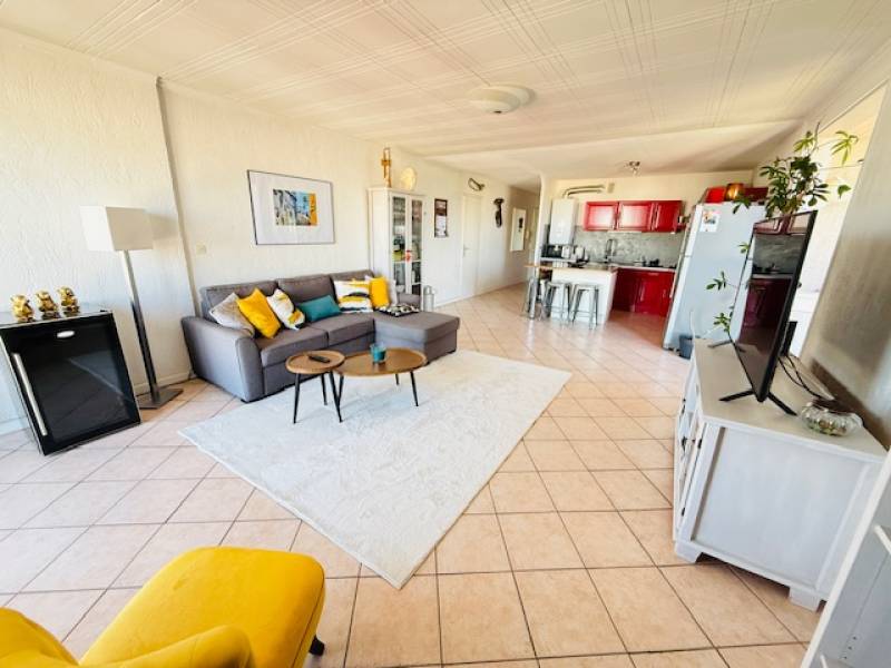 vente appartement T3/4 avec cuisine ouverte à La Seyne sur Mer - immobilier New Style Immo