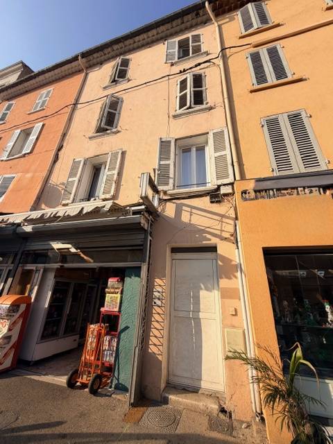 vente immeuble entièrement loué bon rendement toulon quartier dynamique