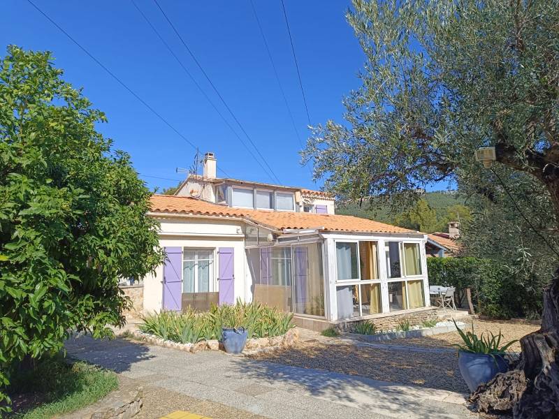 vente maison familiale ollioules quartier faveyrolles piscine grand jardin au calme agence new style immo